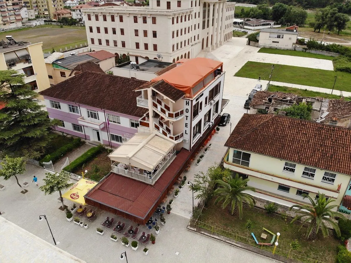 Hotel Orestiada 培拉特